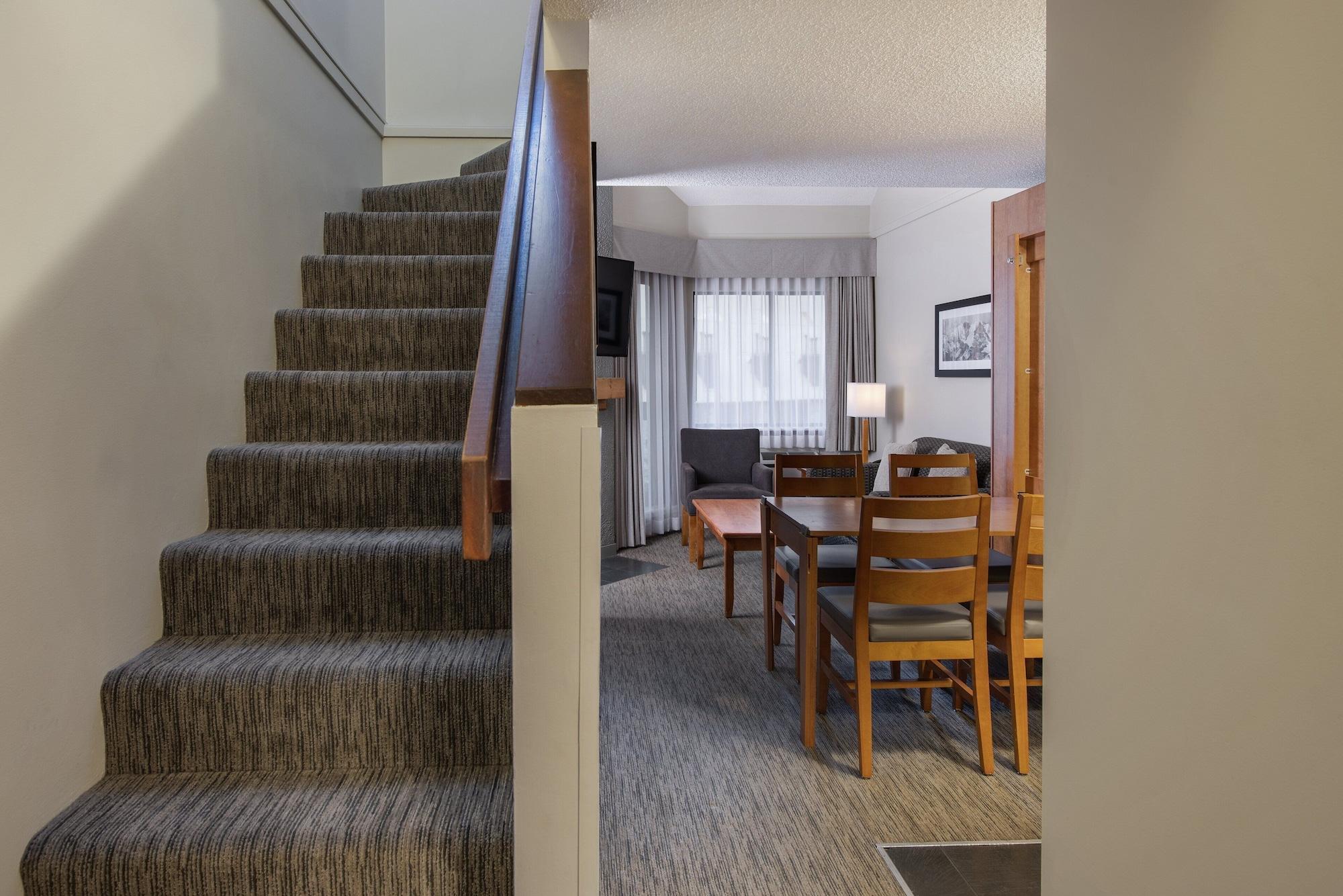 Whistler Village Inn & Suites Exteriér fotografie