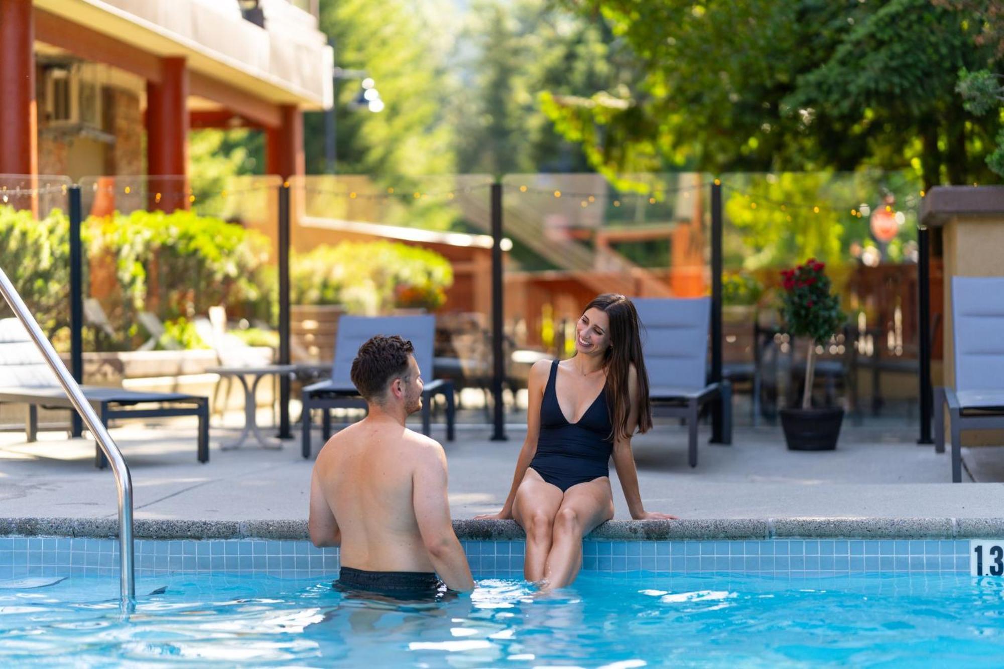 Whistler Village Inn & Suites Exteriér fotografie