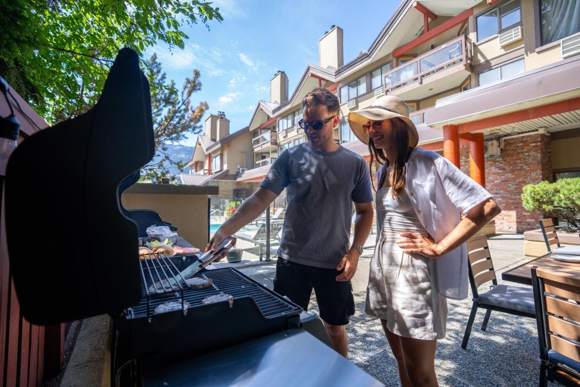 Whistler Village Inn & Suites Exteriér fotografie